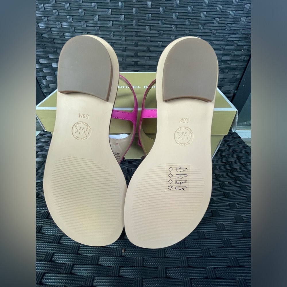 Michael Kors Shoes,Michael Kors Sandals,Michael Kors Pink T-Strap Sandals - Picture 10 of 11